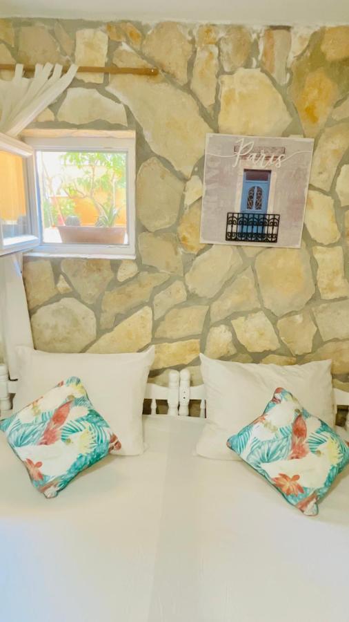 Colorful And Happy Apartment Sukosan - With Parking Exteriör bild