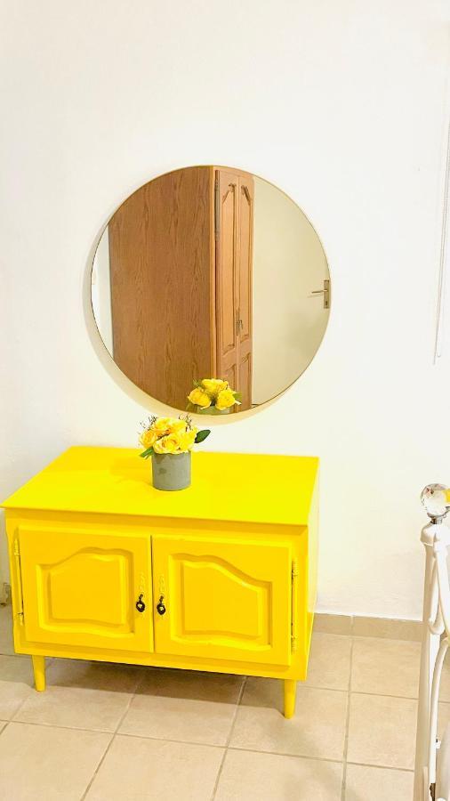 Colorful And Happy Apartment Sukosan - With Parking Exteriör bild