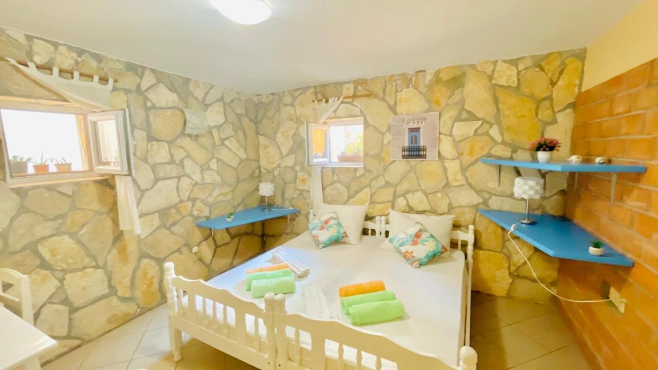 Colorful And Happy Apartment Sukosan - With Parking Exteriör bild