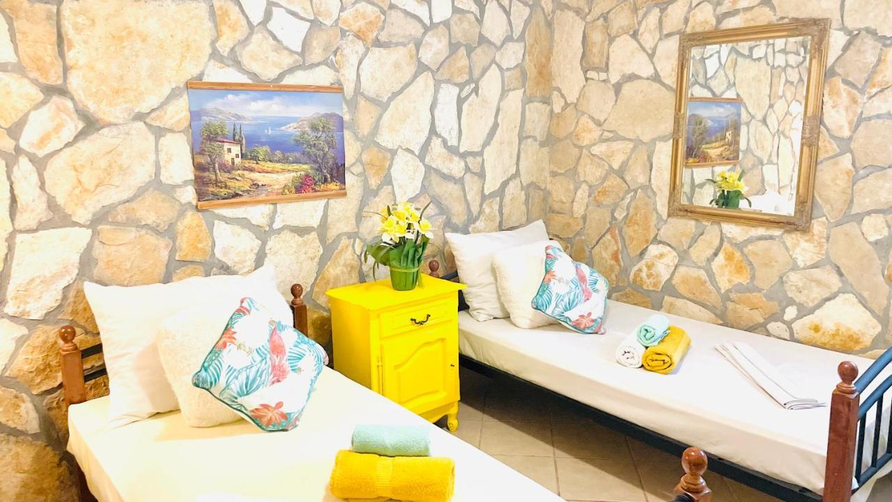 Colorful And Happy Apartment Sukosan - With Parking Exteriör bild